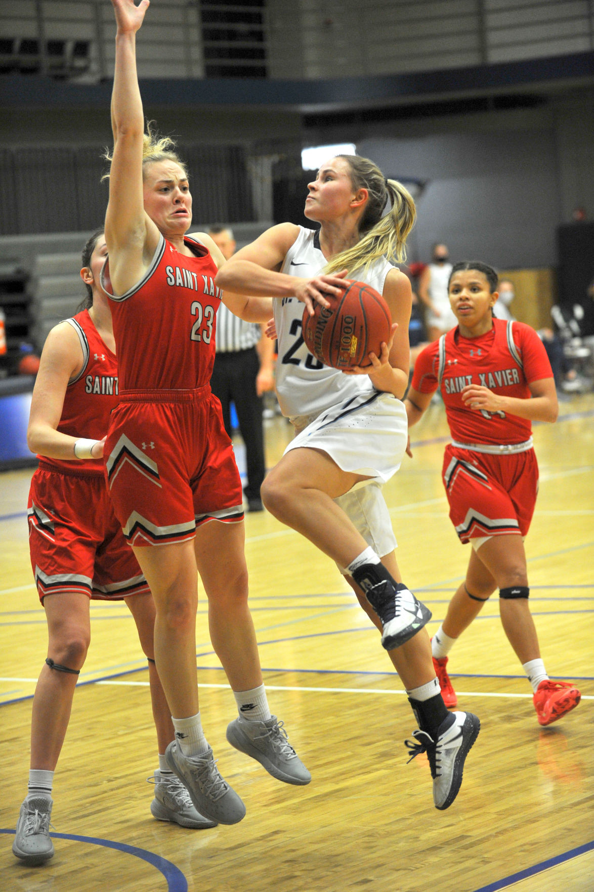 010621-qc-spt-ambrose-hoops-049